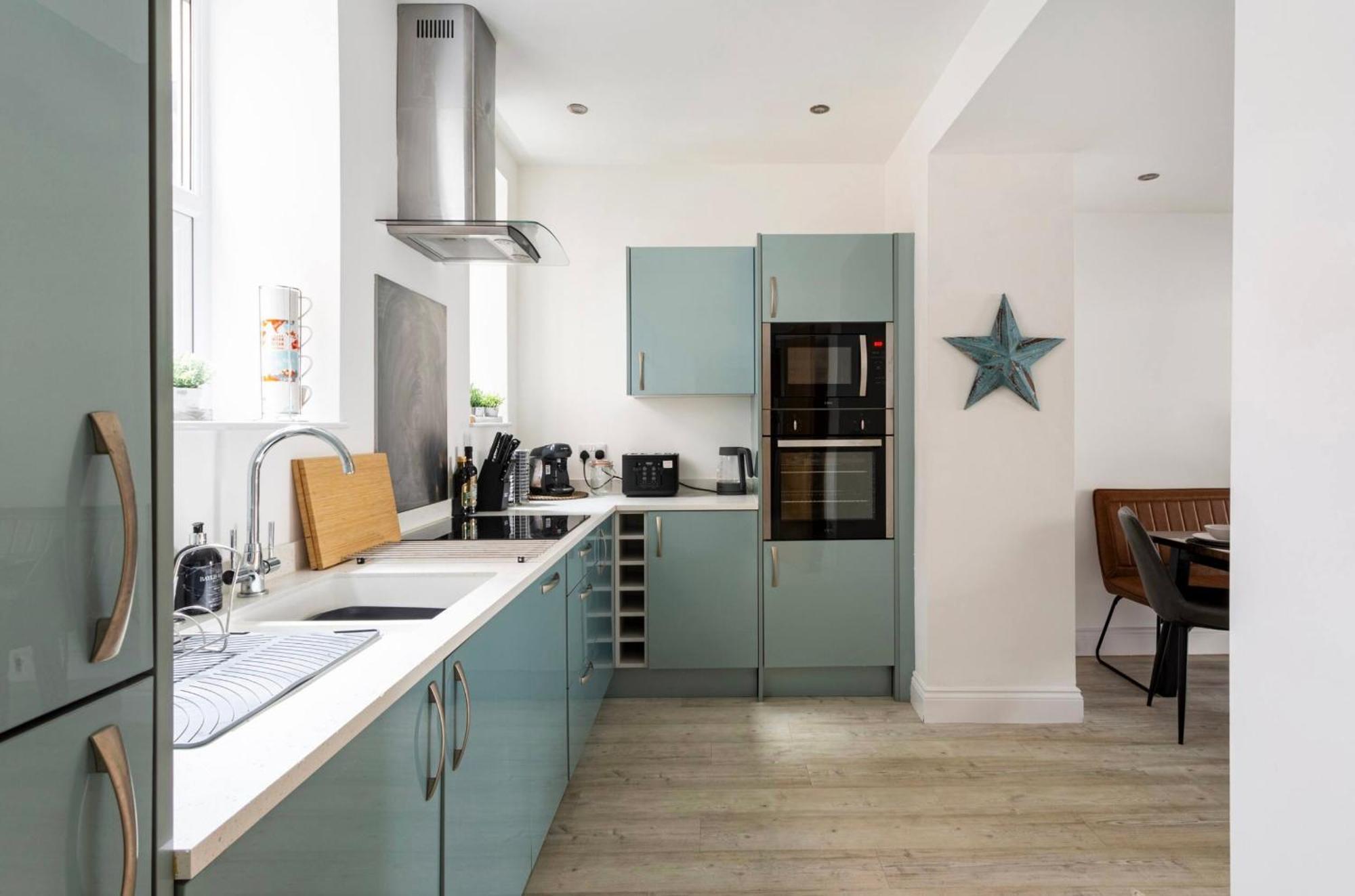 Beautiful 2 Bed Apartment Just Steps To The Beach Weymouth Exterior photo